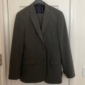 Ben Sherman Charcoal Slim Fit Suit. Jacket size 40R, pants size 34W
